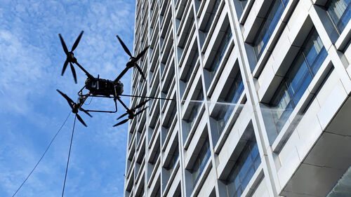 সম্পর্কে সর্বশেষ সংস্থার খবর MYUAV FC30X দ্বৈত বাঁধা 120 মিটার উচ্চতা পরিষ্কার ড্রোন